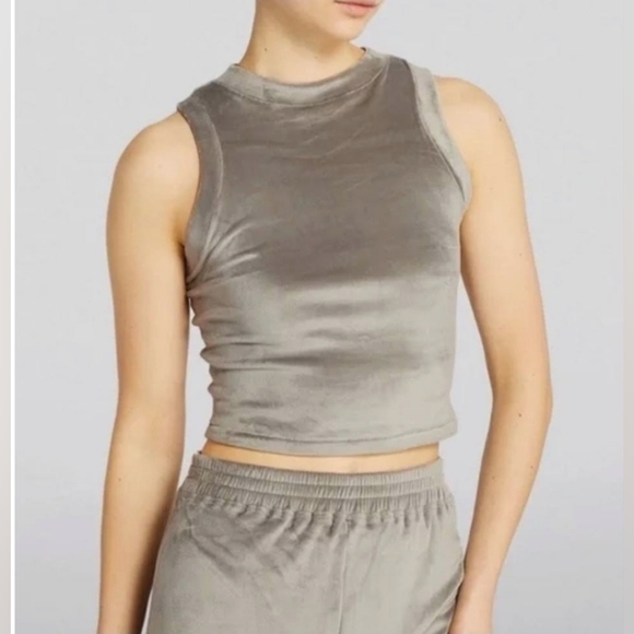 SKIMS Tops - Skims Velour Crewneck Tank GUNMETAL High Neck Sleeveless Top Sz S/ NWT